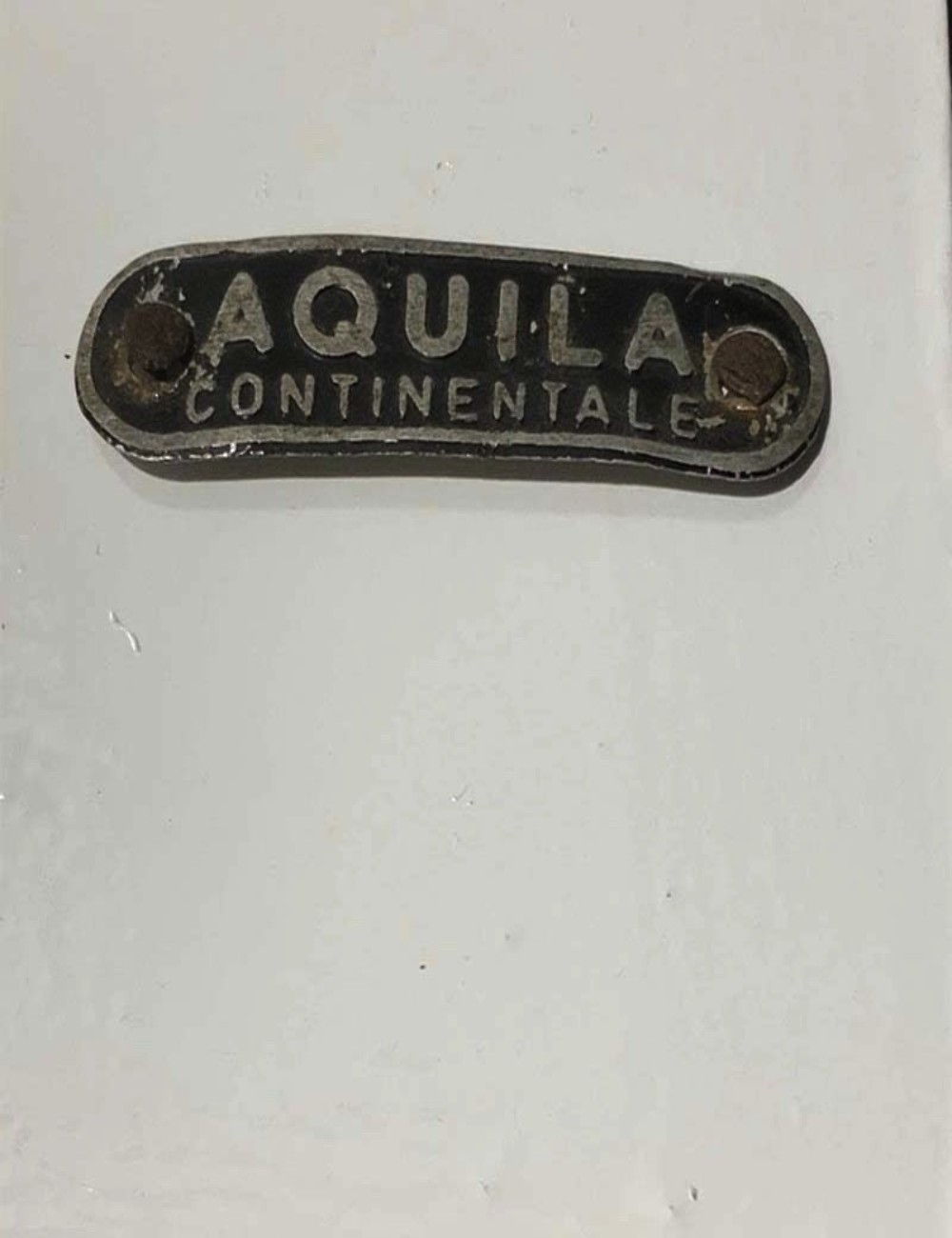 Aquila plate