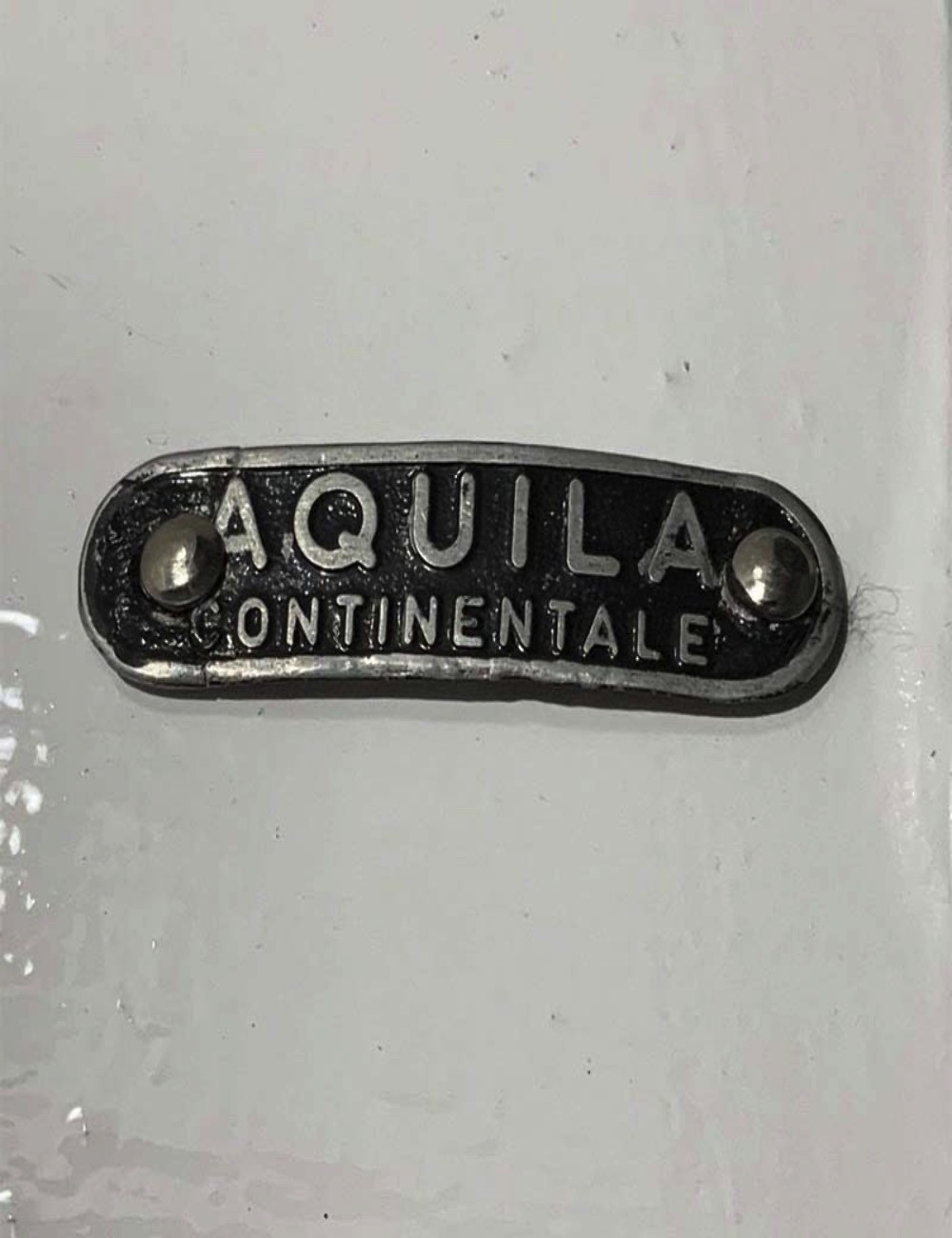 Aquila plate