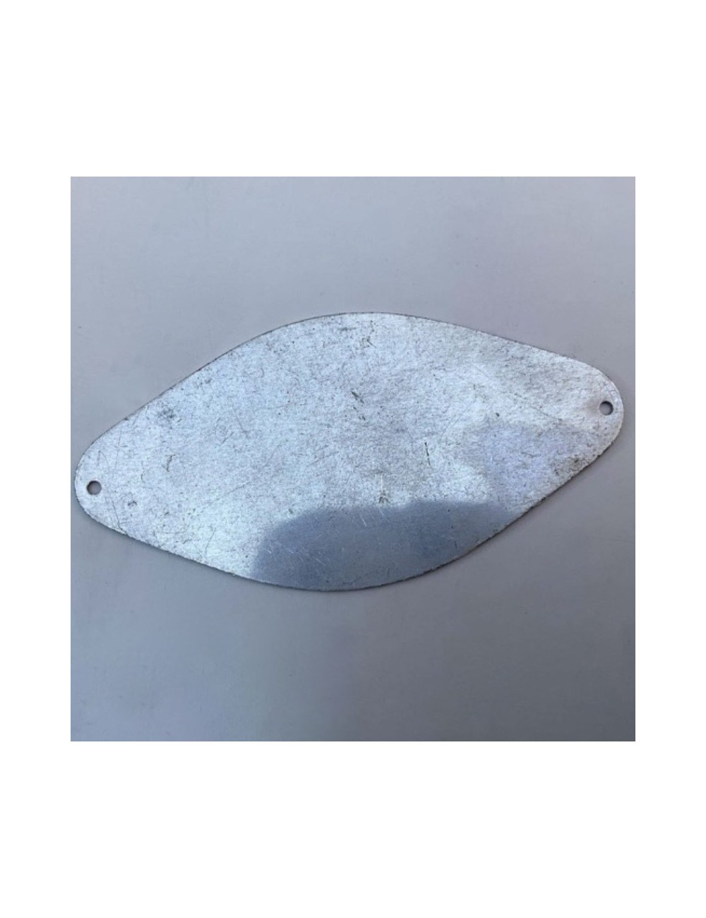 Targhetta concessionario G.Stradi- A.Rizzi. Dimensioni : 3 cm x 6 cm