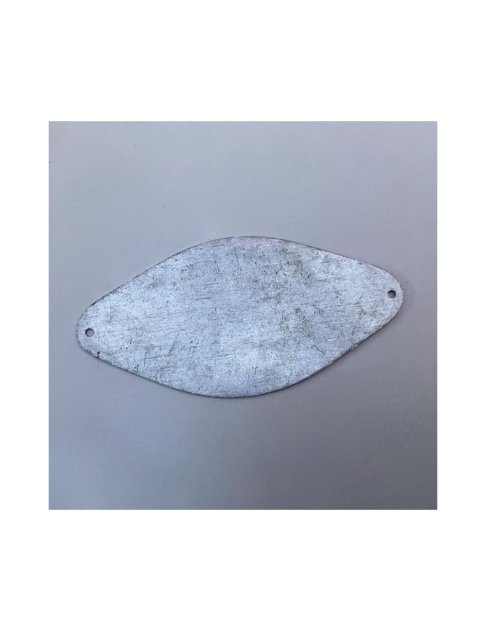 Targhetta concessionario G.Stradi- A.Rizzi. Dimensioni : 3 cm x 6 cm