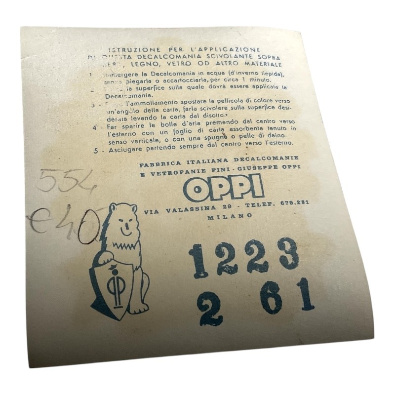 Decal Vespa Club Italia Novi Ligure: Stile e Tradizione Vespa