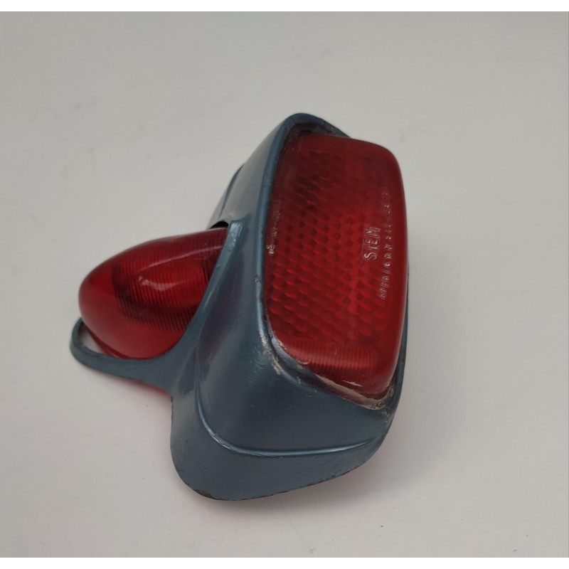 Fanalino posteriore Vespa conservato