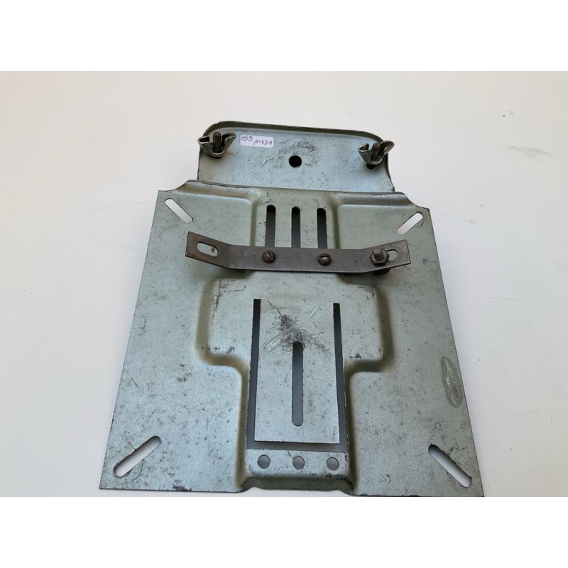 Fanalino e portatarga per Vespa, Lambretta e moto conservato