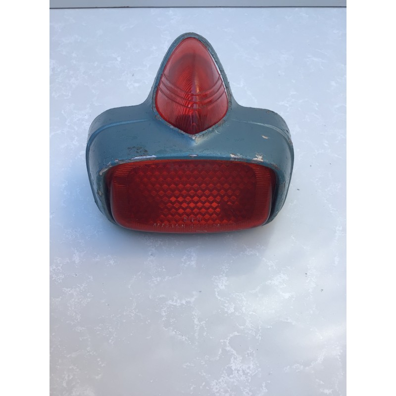 Fanale Vespa anni 60 conservato