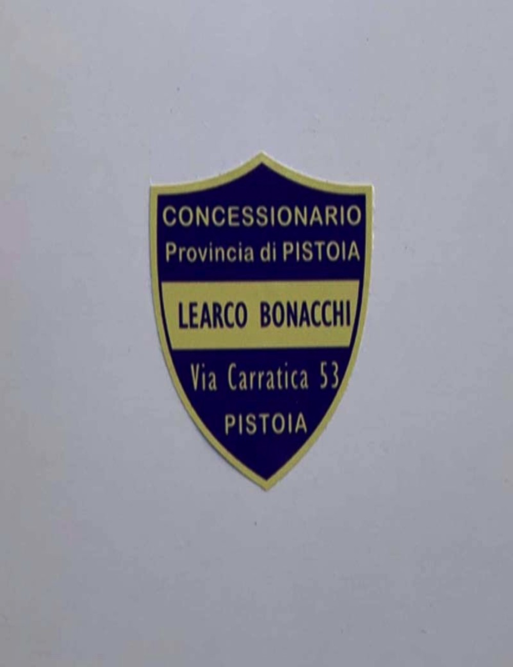 Concessionario Learco Bonacchi. Dimensioni 4,7 cm x 4,2 cm.