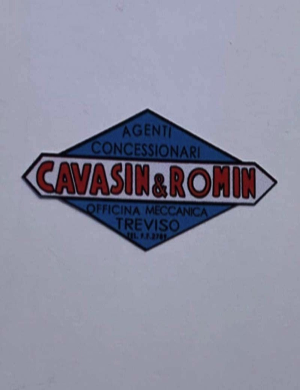 Adesivo concessionario Cavasin & Romin. Dimensioni:5,5 cm x 2,5 cm