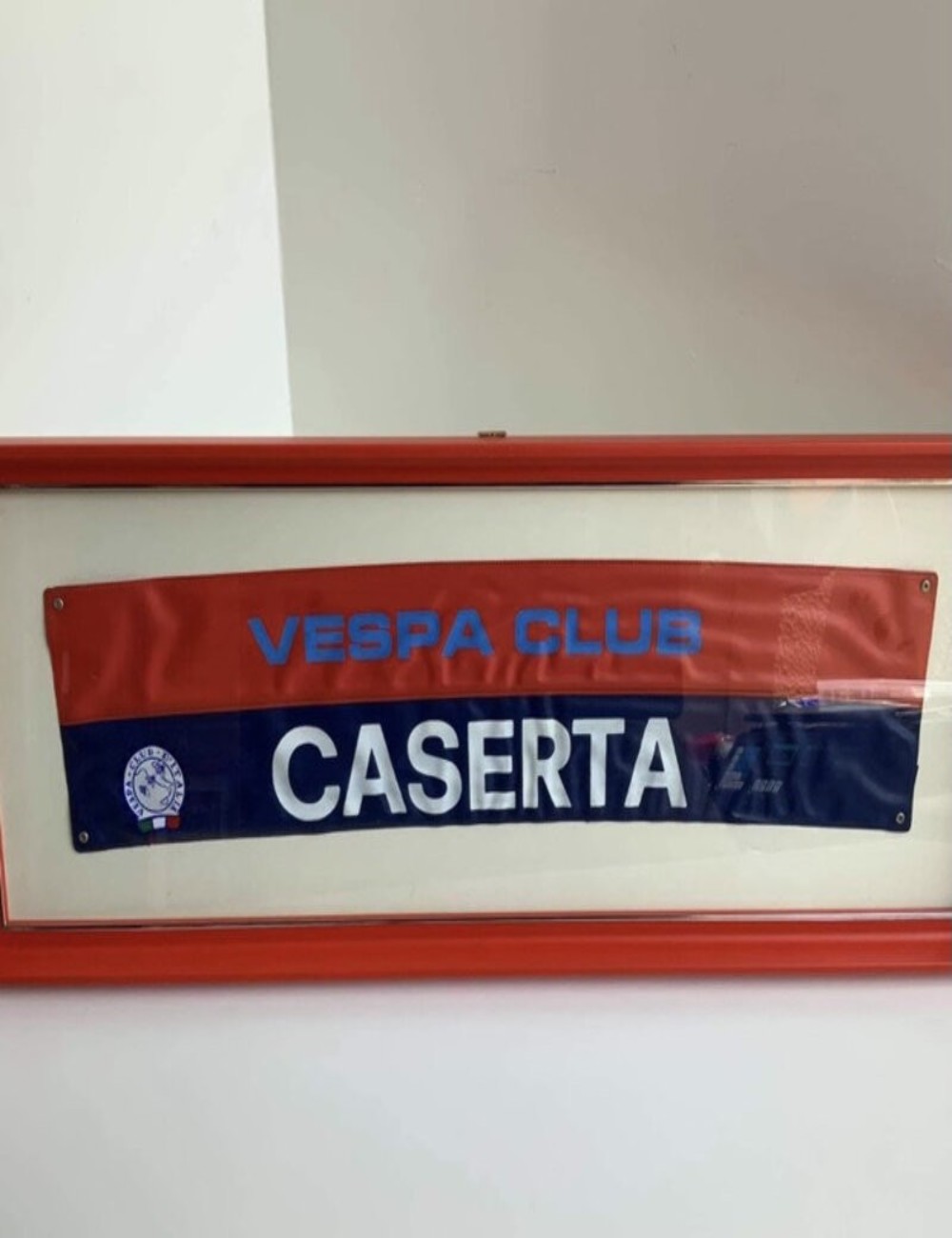 Quadro - Fascia Vespa Club Caserta. Dimensioni 23 cm x 60 cm