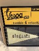 Coppia di quadri Vespa pubblicitari. Dimensioni 38 cm x 75 cm