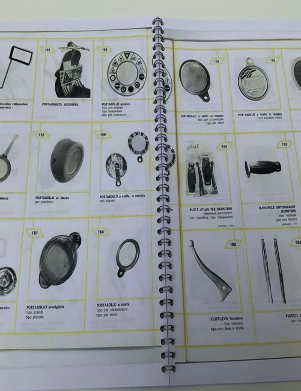 Copia catalogo accessori ciclo moto scooters auto