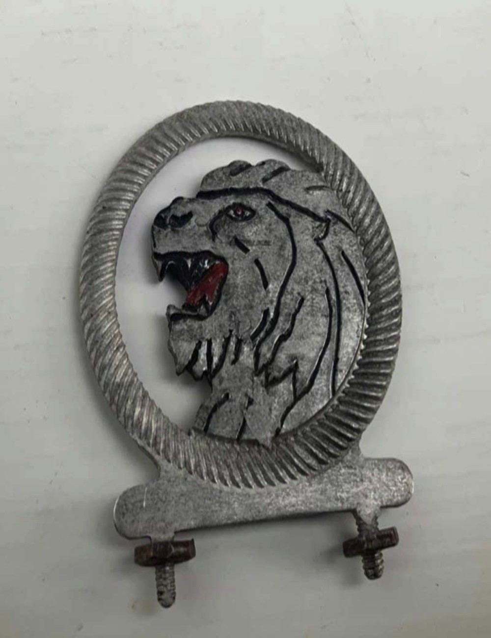 Lion gadget.Dimensions 6 cm x 5 cm