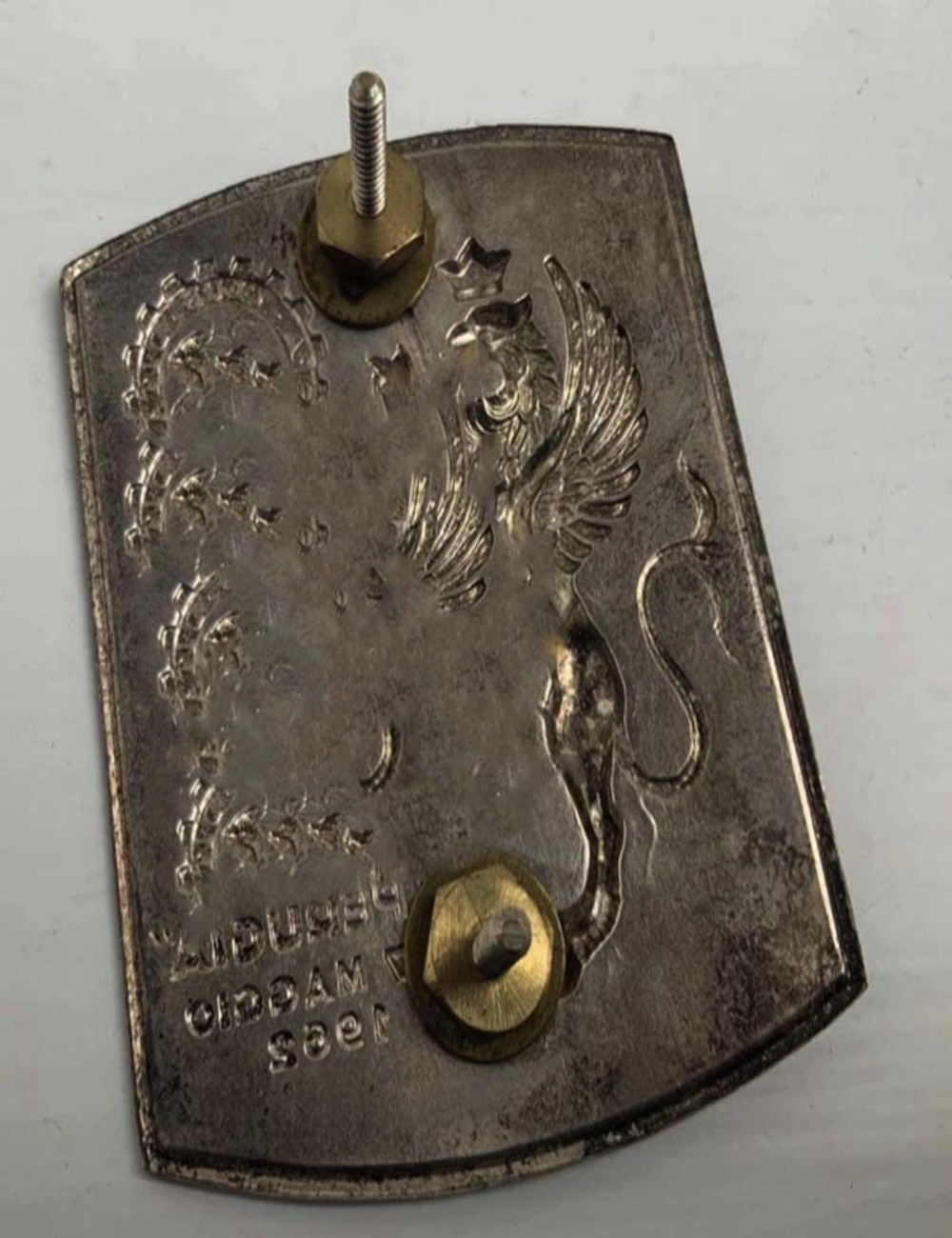 Placca I° raduno nazionale vespistico Perugia 27/05/'62. Dimensioni 7,5 cm x 6 cm