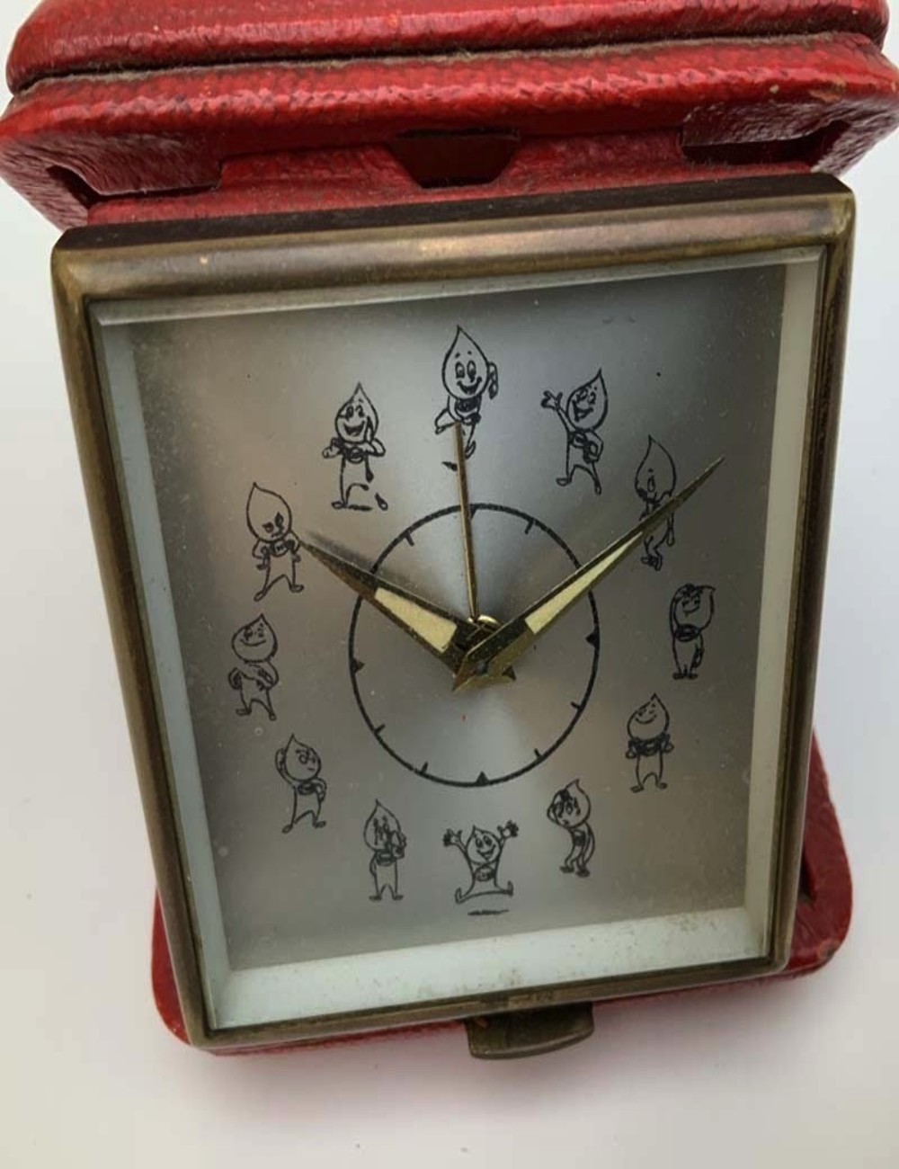 Orologio Esso da revisionare. Dimensioni 6,5 cm x 6,5 cm