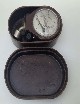 Misuratore pressione pneumatici Michelin. Dimensioni 7 cm x 5 cm