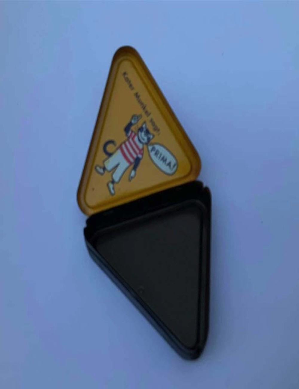 Contenitore DUNLOP. Dimensioni 6 cm x 1,5 cm