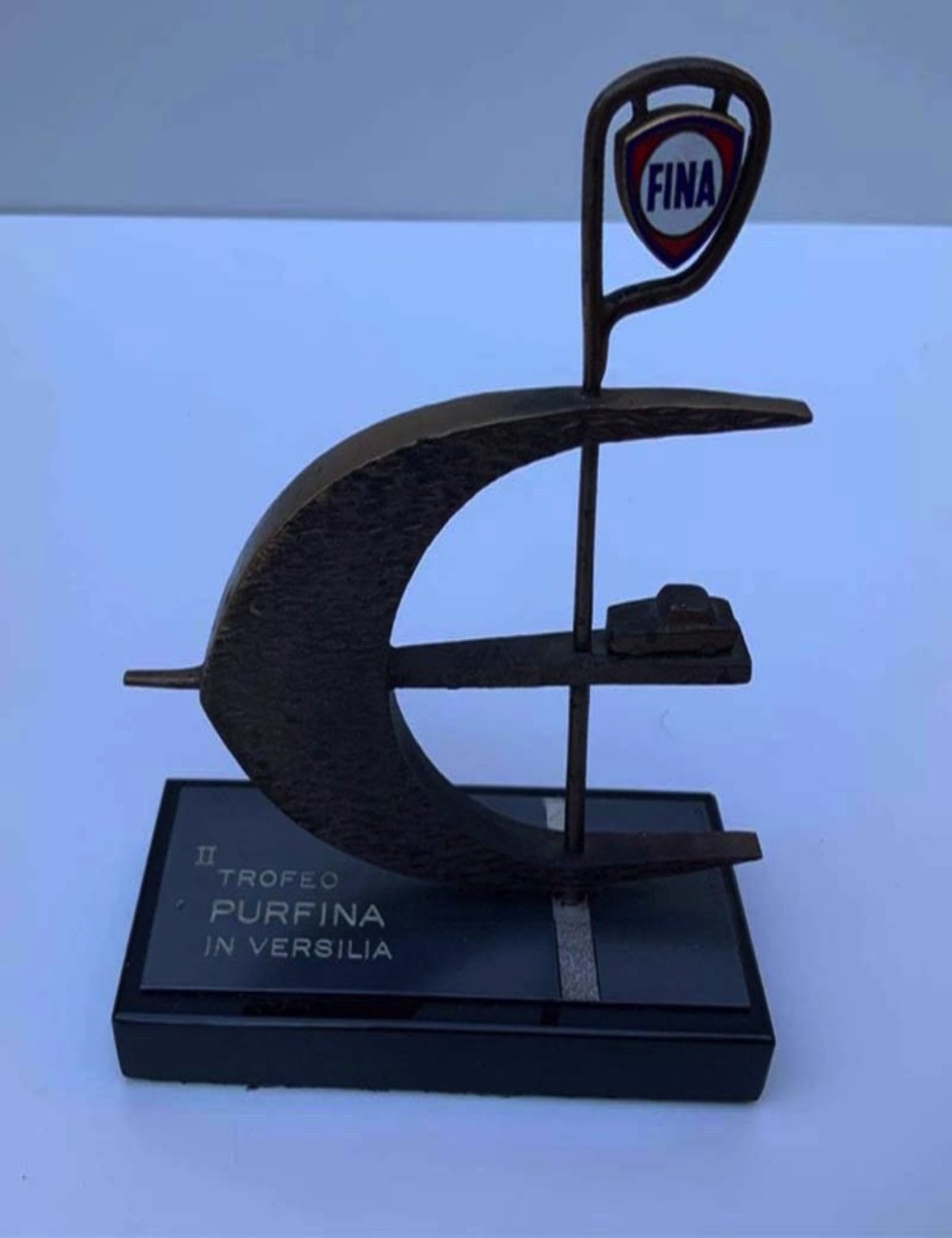 II trofeo purfina in Versilia. Dimensioni  10,5 cm x 4 cm