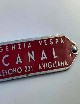 Targhetta agenzia Vespa Canal. 5,5 cm