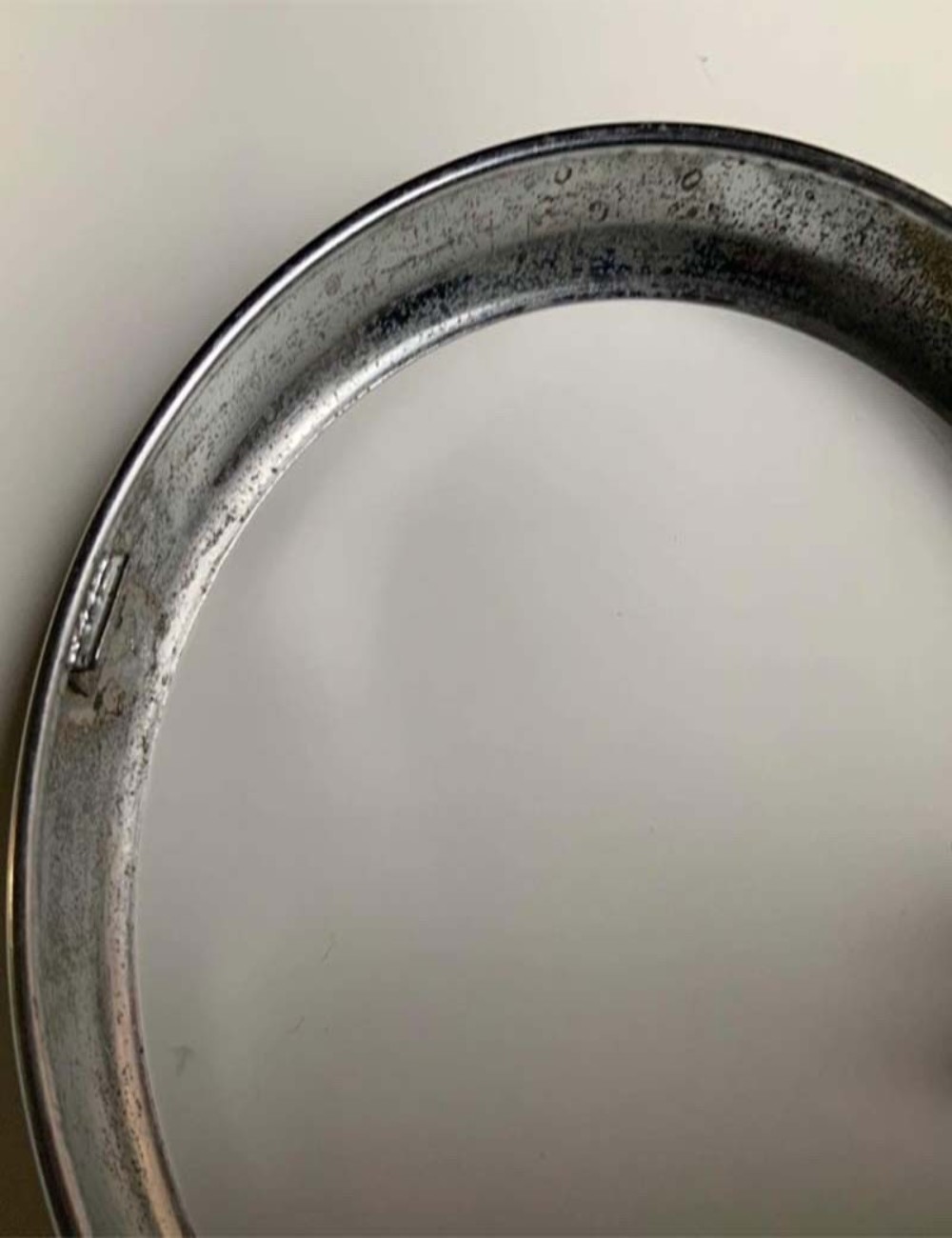Cornice faro da 105