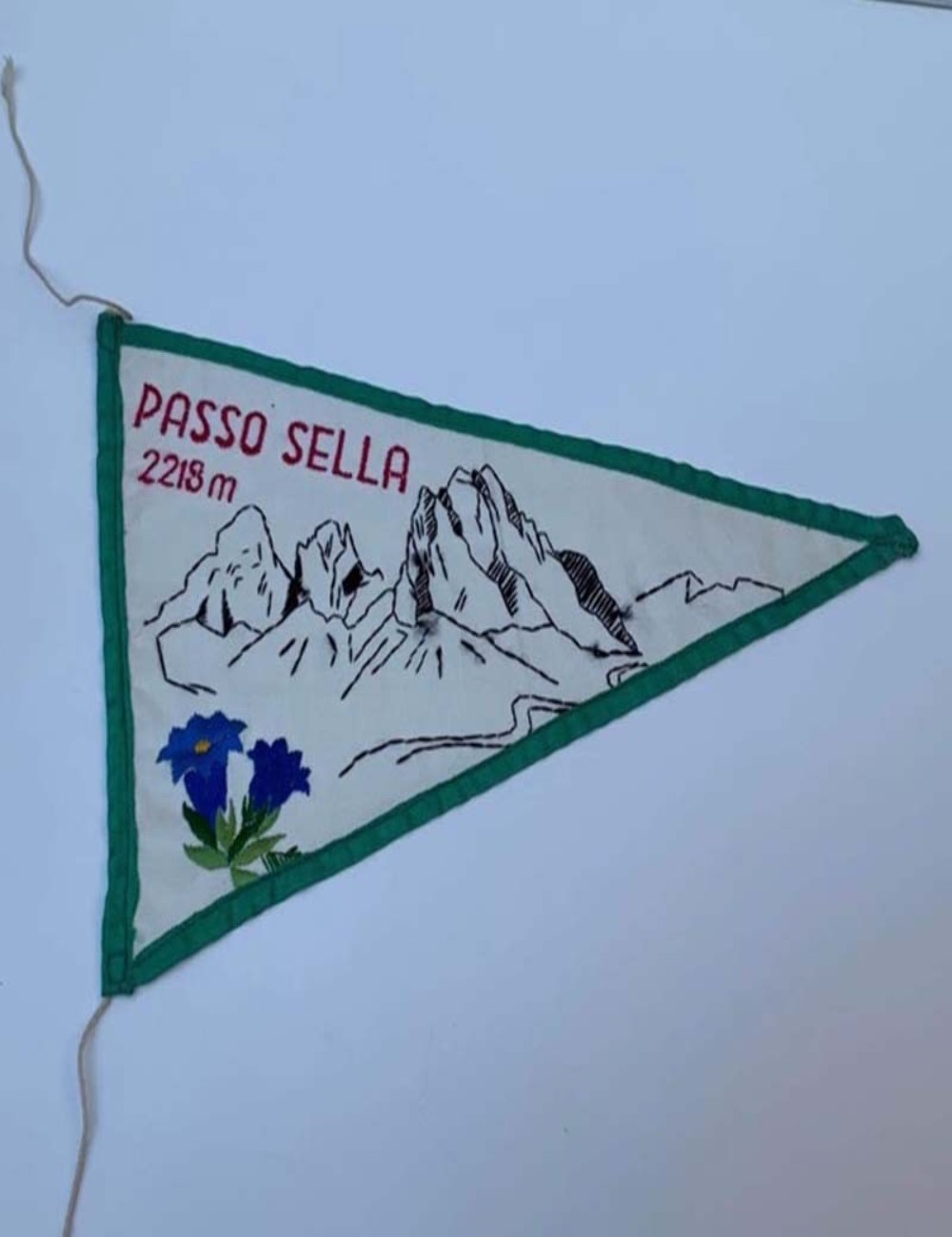 Bandierina Passo Sella