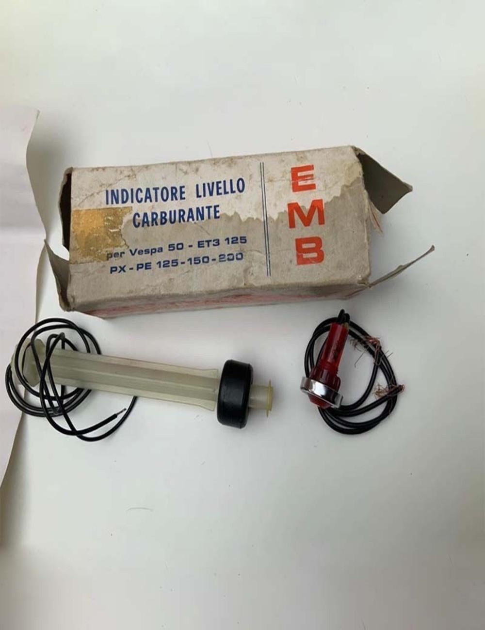 Indicatore elettronico luminoso di riserva carburante per Vespa